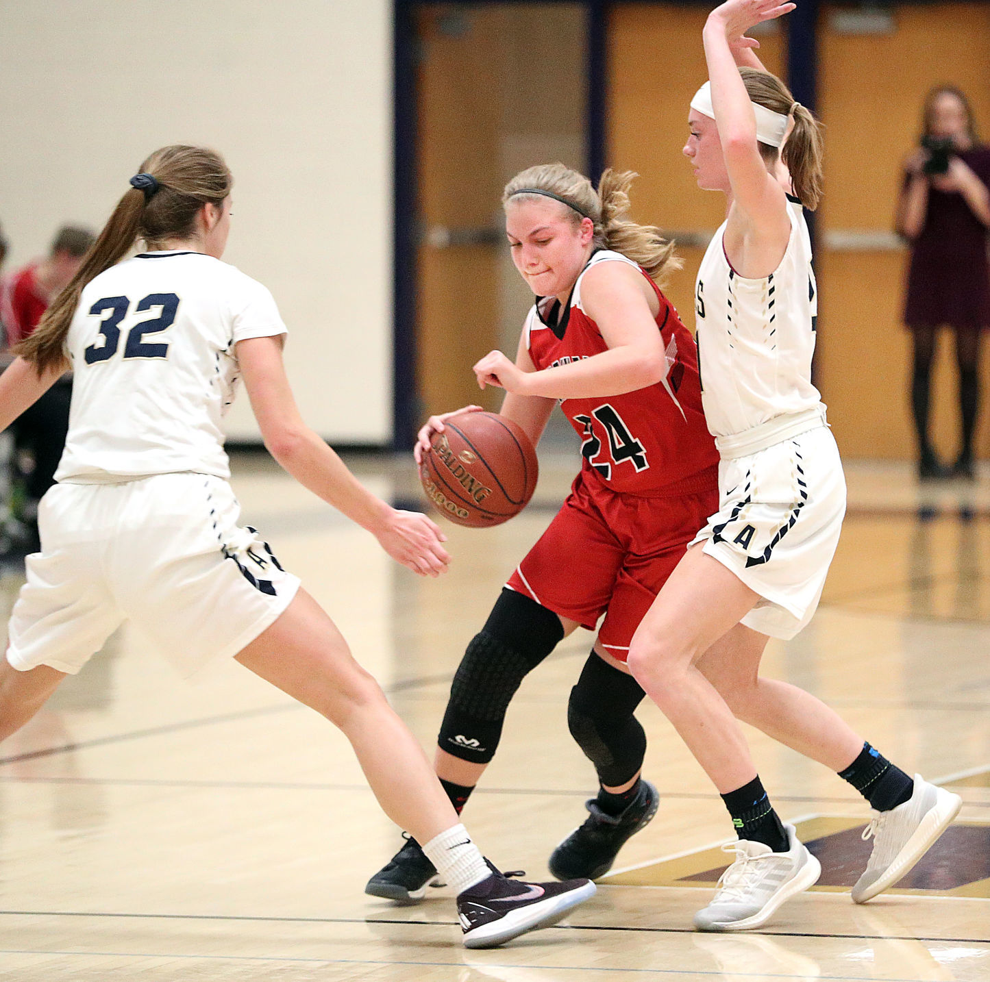 Nov. 16: Aquinas vs Chippewa Falls